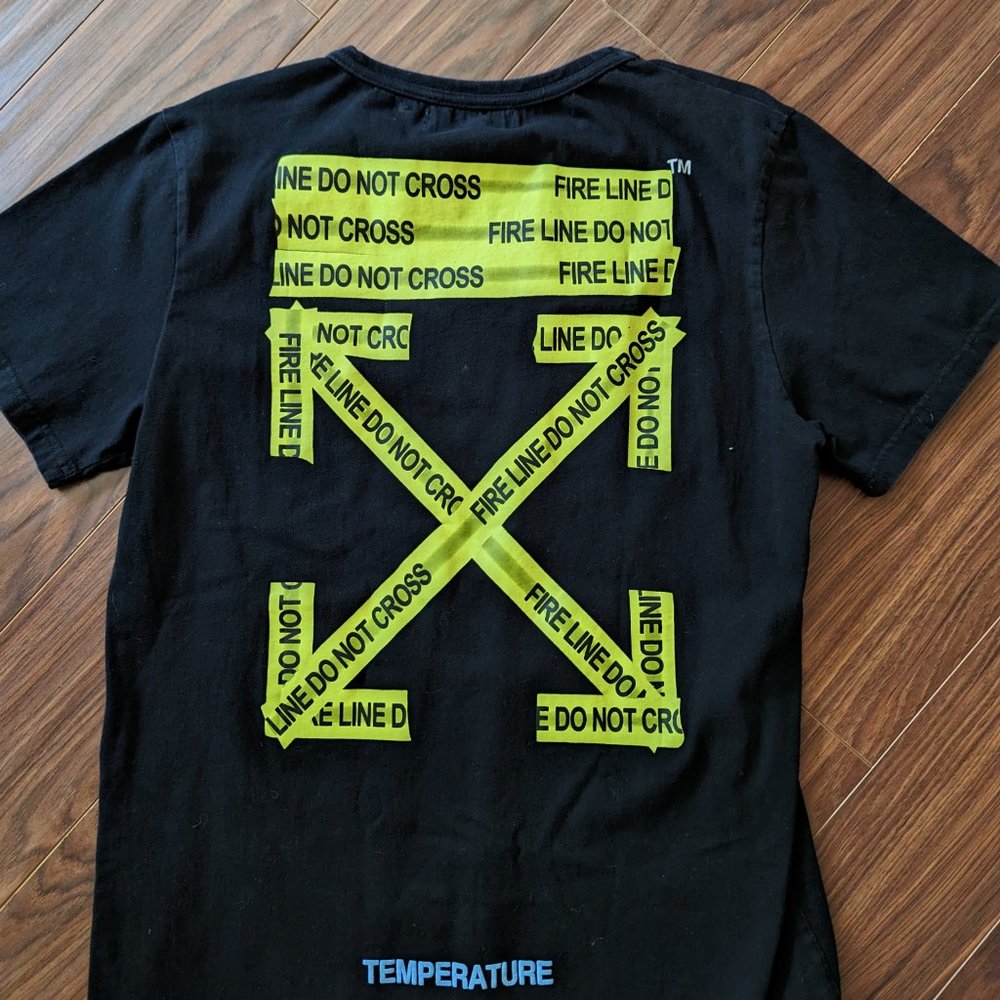 Off-White Men's T-shirt